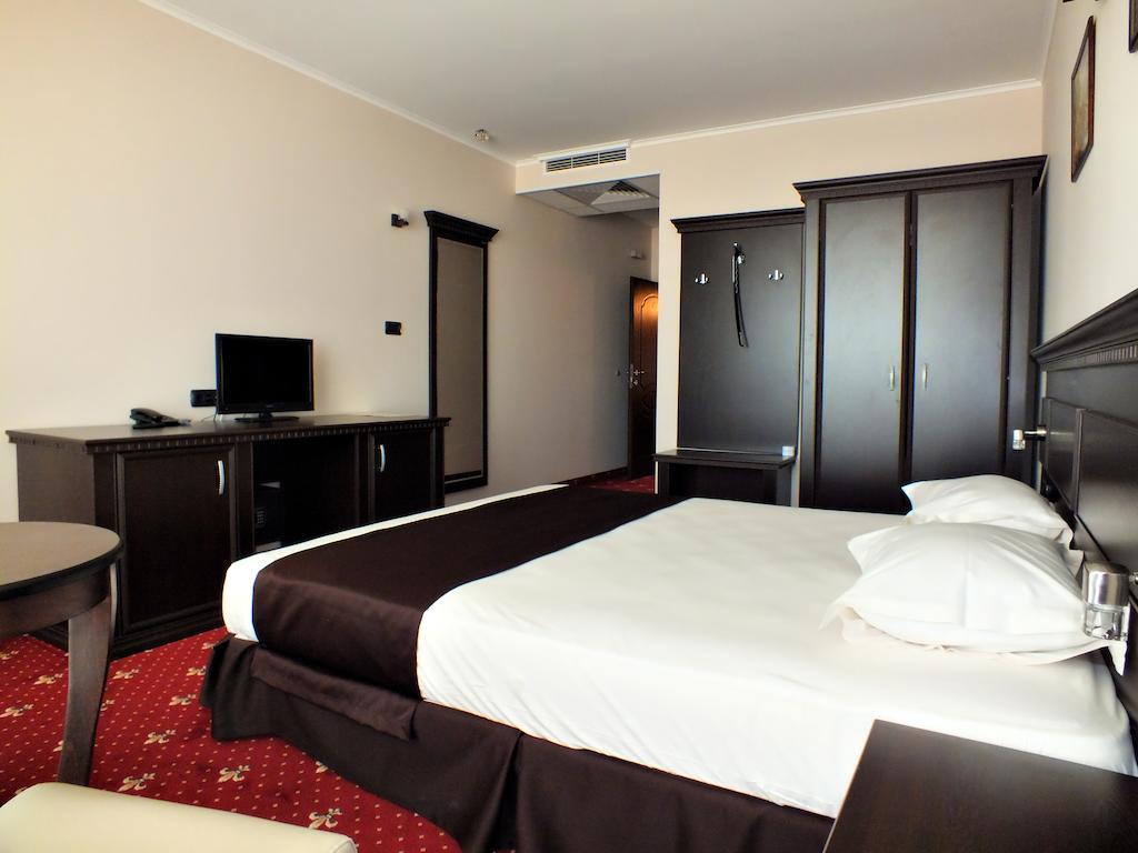 Hotel Dragalevtsi Sofia Phòng bức ảnh